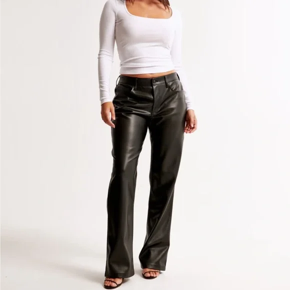 Abercrombie & Fitch Black Straight Leg Jeans - Picture 2 of 12